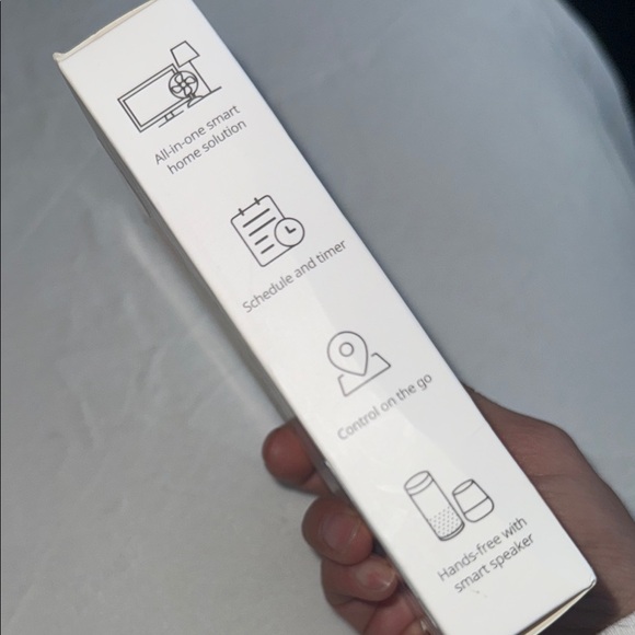 SwitchBot Hub Mini Smart Home Control - Picture 6 of 7